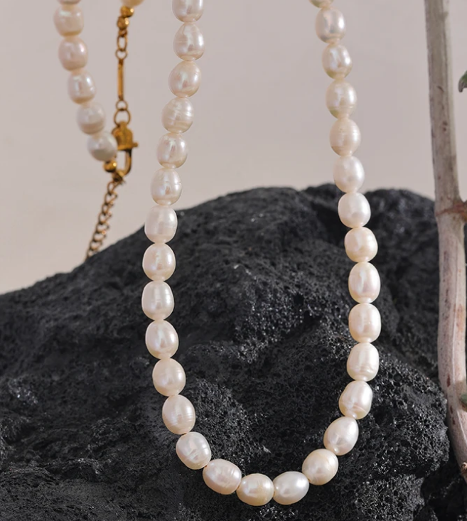 Luxurious Natural Fresh Water Pearl Strand Necklace