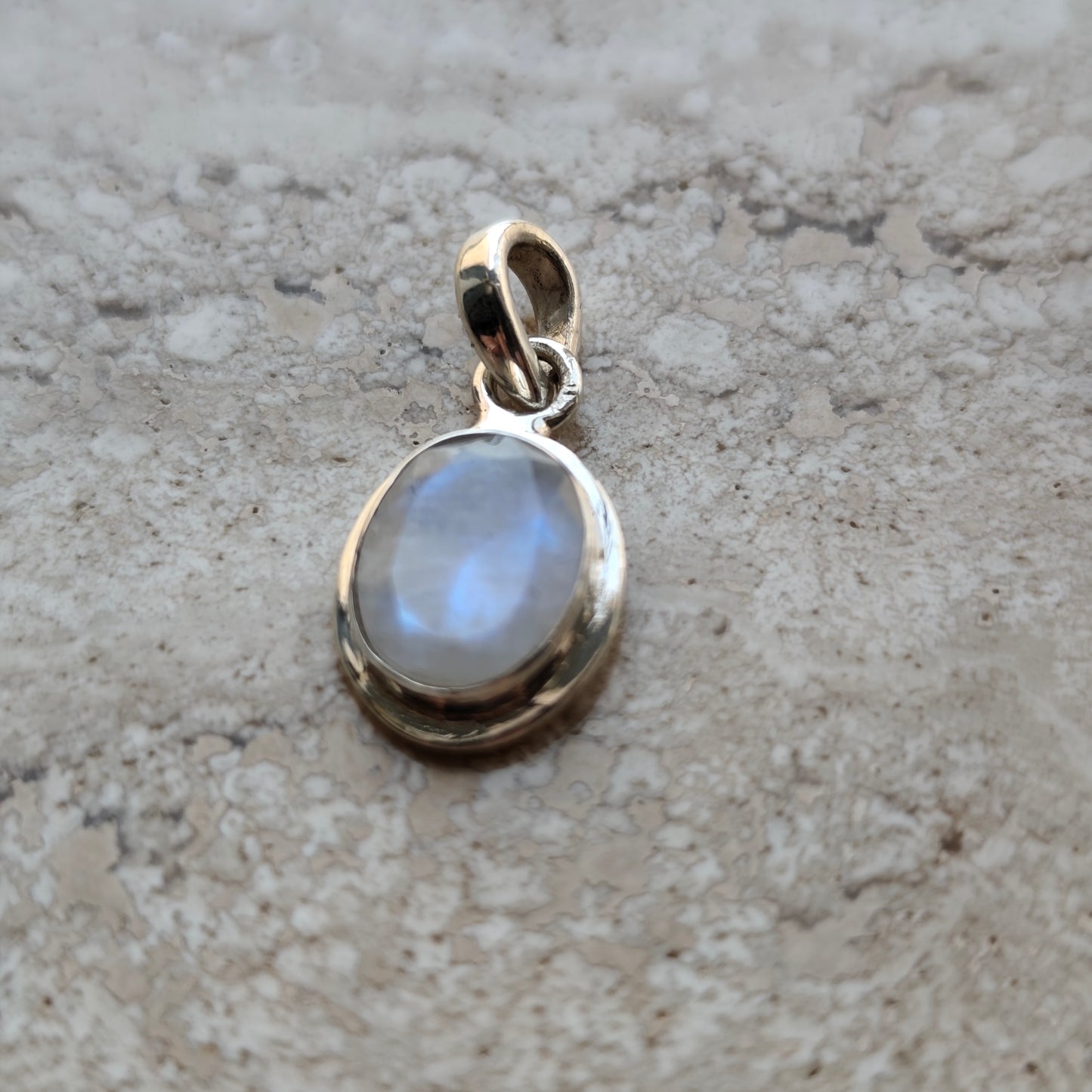 Celestia Pendant
