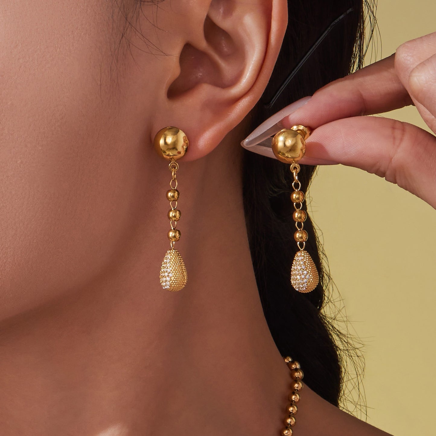 Dewdrop Elegance Earrings