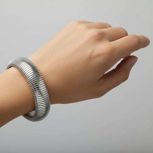 Eterna Luxe Bangle